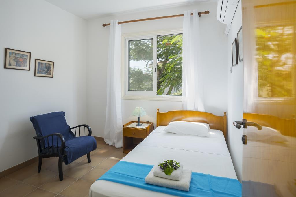 Protaras Beachfront Sirina Lina Suite Paralímni Extérieur photo