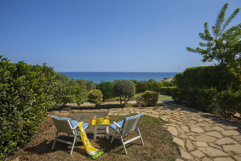 Protaras Beachfront Sirina Lina Suite Paralímni Extérieur photo