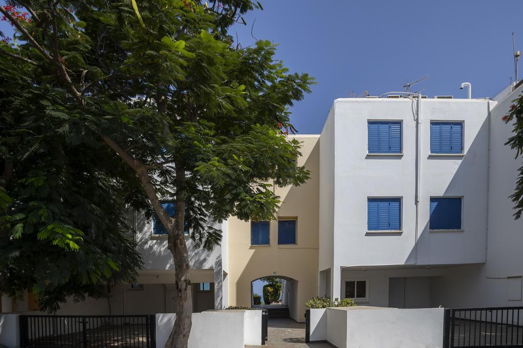 Protaras Beachfront Sirina Lina Suite Paralímni Extérieur photo